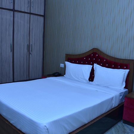 Hotel Royal International Нью-Делі Екстер'єр фото