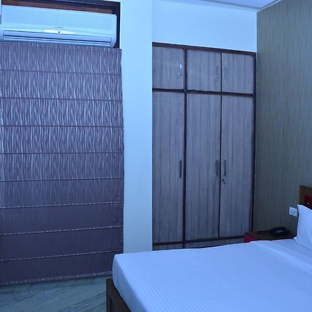Hotel Royal International Нью-Делі Екстер'єр фото