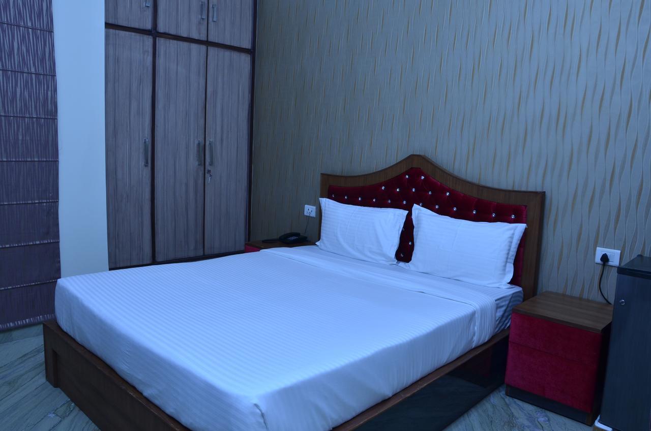 Hotel Royal International Нью-Делі Екстер'єр фото