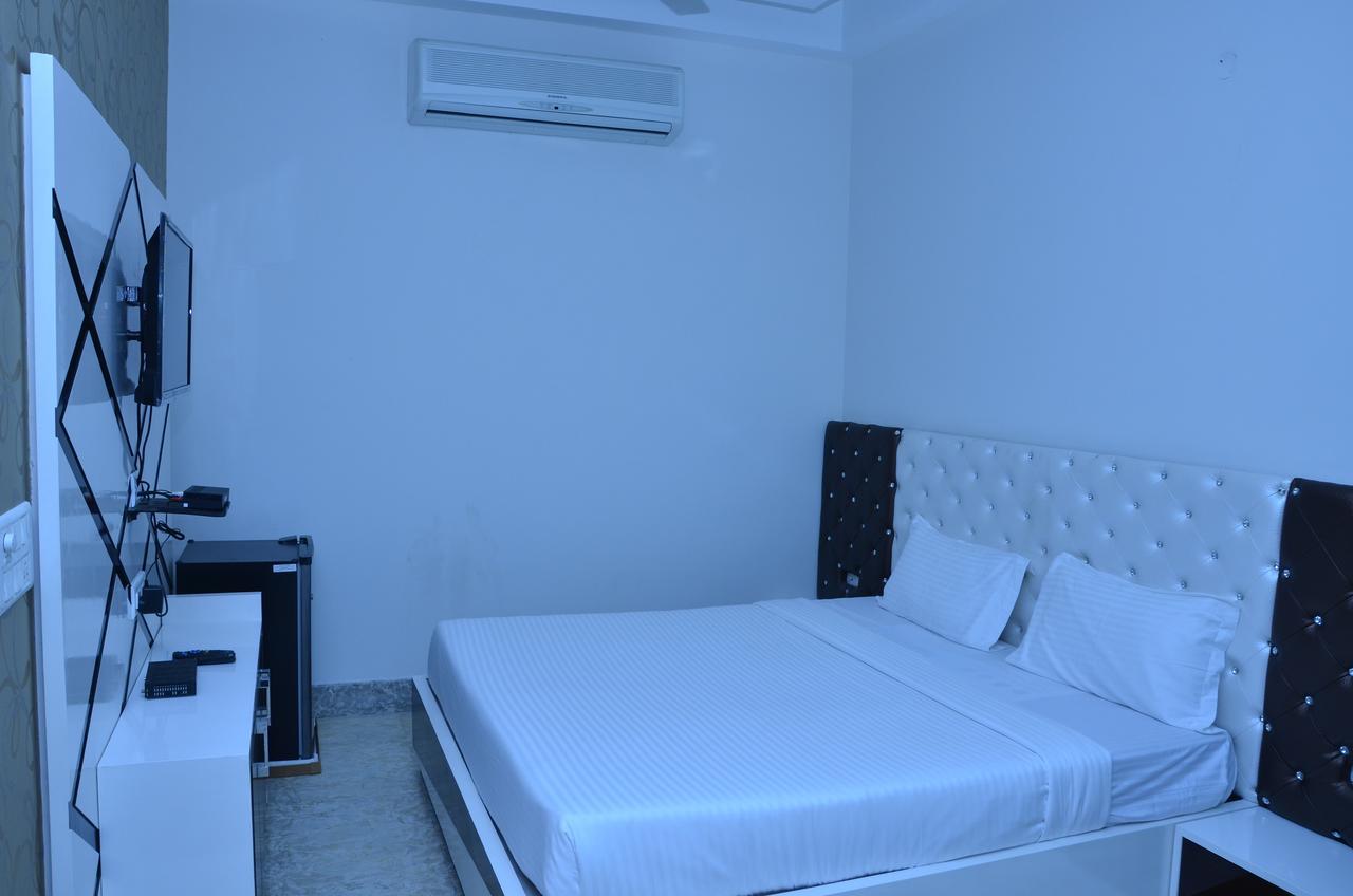 Hotel Royal International Нью-Делі Екстер'єр фото